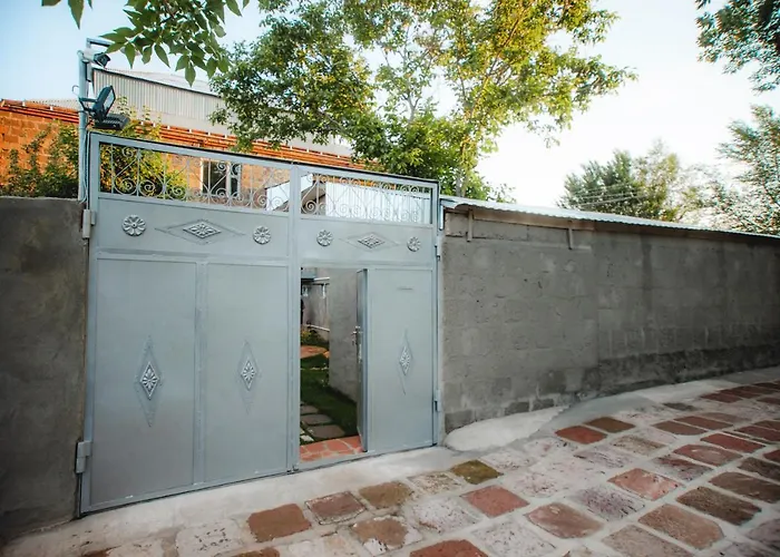 Mkhitaryan Guest House